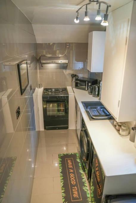Entire Home In נוטינגהאם מראה חיצוני תמונה